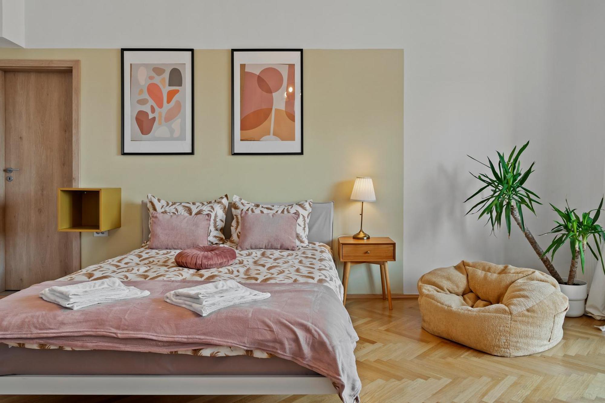 Ultracentral Dreamland Apartment 3 Bdrm Бухарест Экстерьер фото