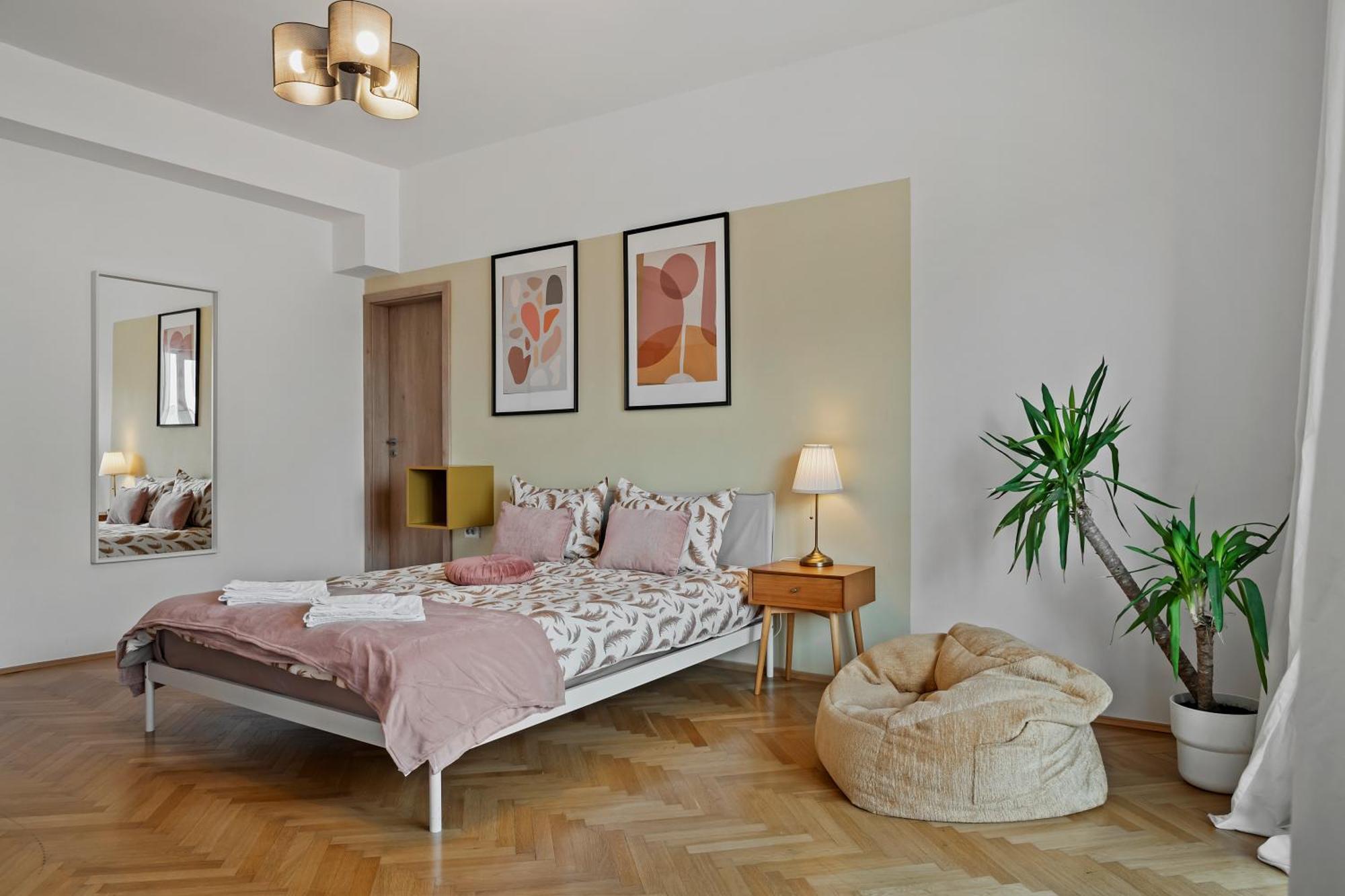 Ultracentral Dreamland Apartment 3 Bdrm Бухарест Экстерьер фото