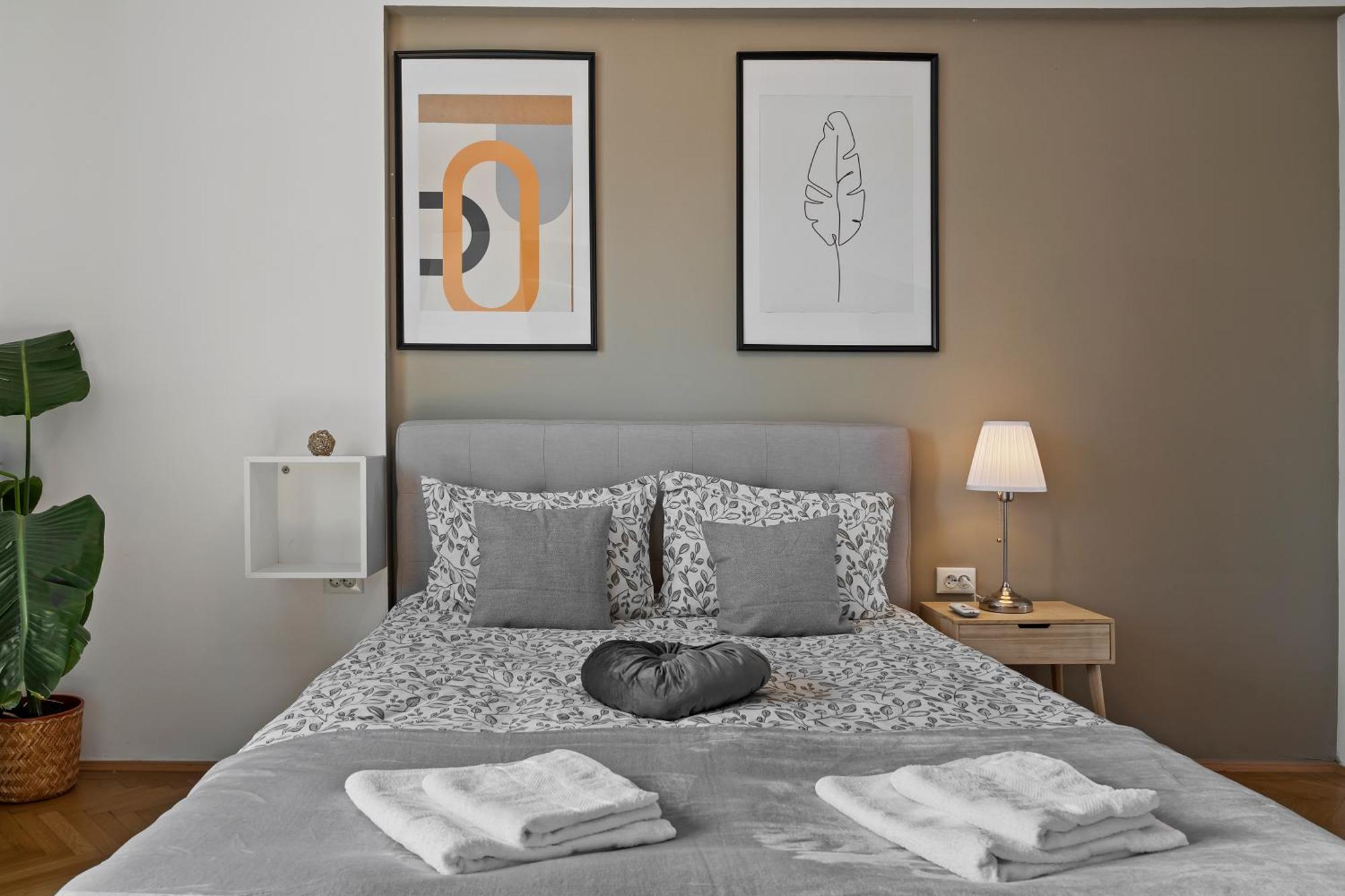 Ultracentral Dreamland Apartment 3 Bdrm Бухарест Экстерьер фото